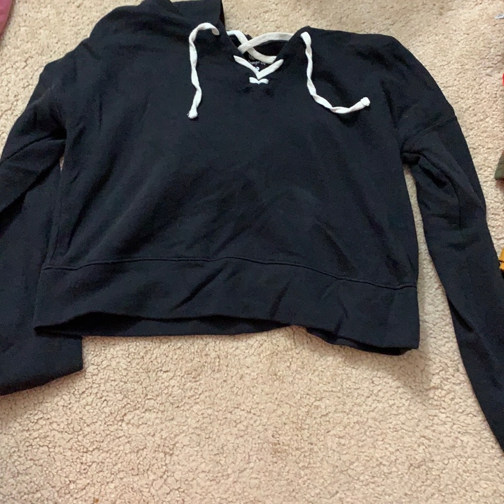 !!!!BARELY WORN CROP HOODIE!!!